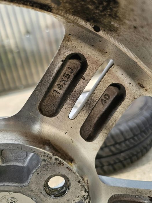 Set complect de roti 4 x 100 Subaru justy