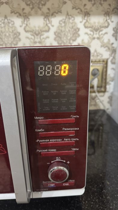 Продам мкроволновку (гриль)