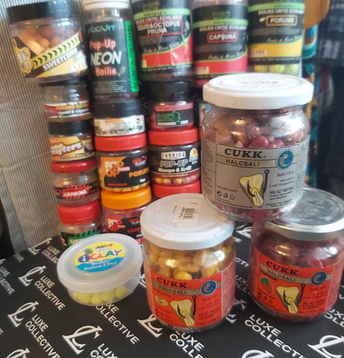 O cutie plina nade si momeli pt pescuit la crap