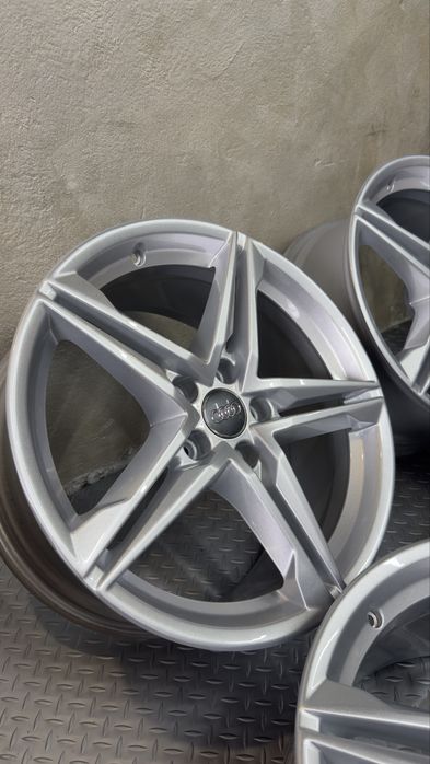Оригинални 5х112 18” Audi A4 B9