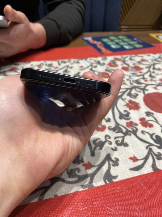 Айфон  16 про 128 гб