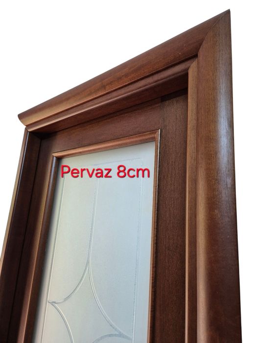 Usi de interior in stare foarte buna