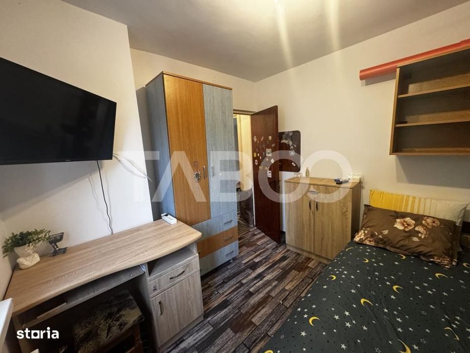 Apartament de inchiriat cu 3 camere balcon etaj 2 Mihai Viteazul Sibiu