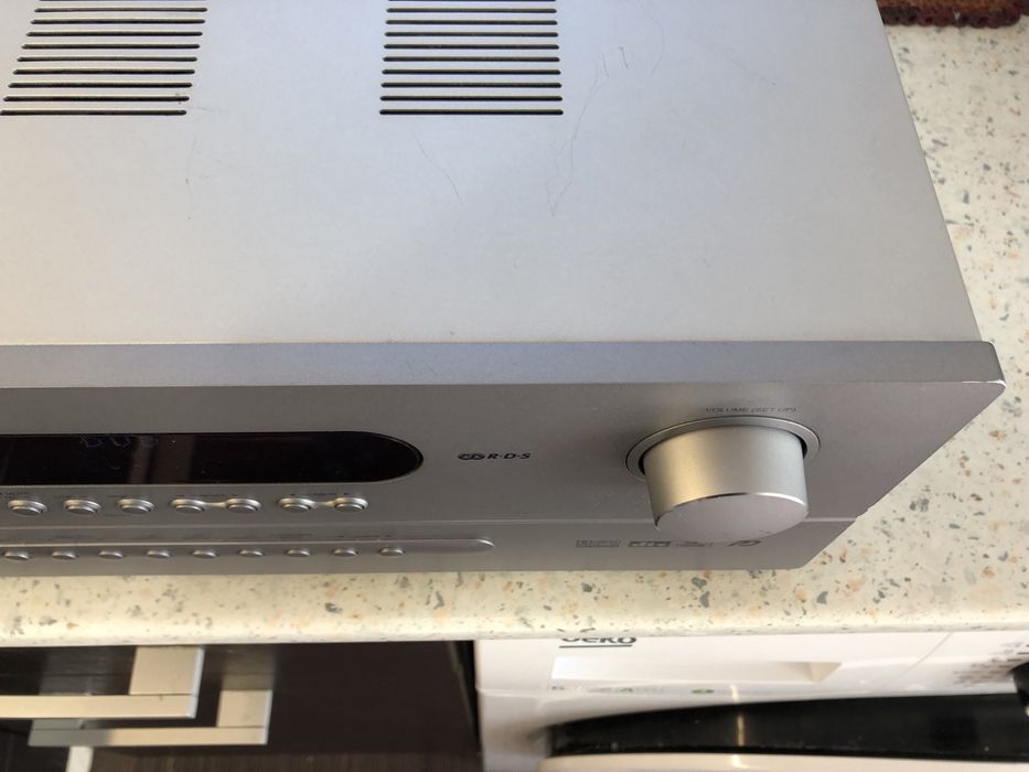 NAD T-753 ресивър