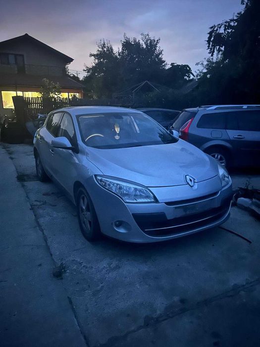 Dezmembrez Renault Megane 3