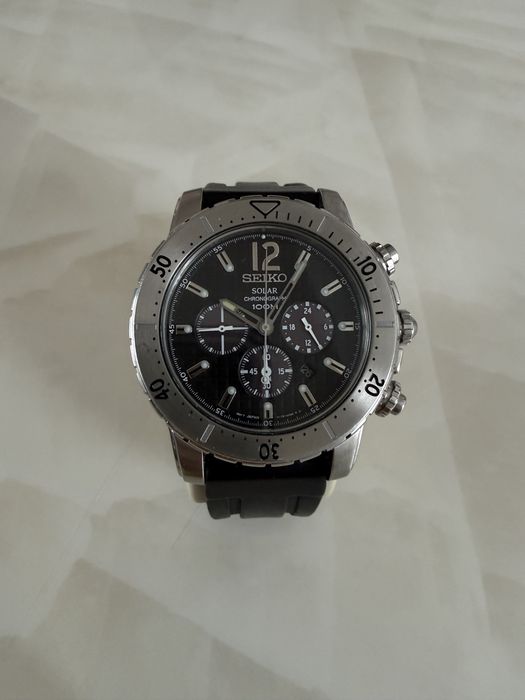 Seiko Chronograph V170 Solar