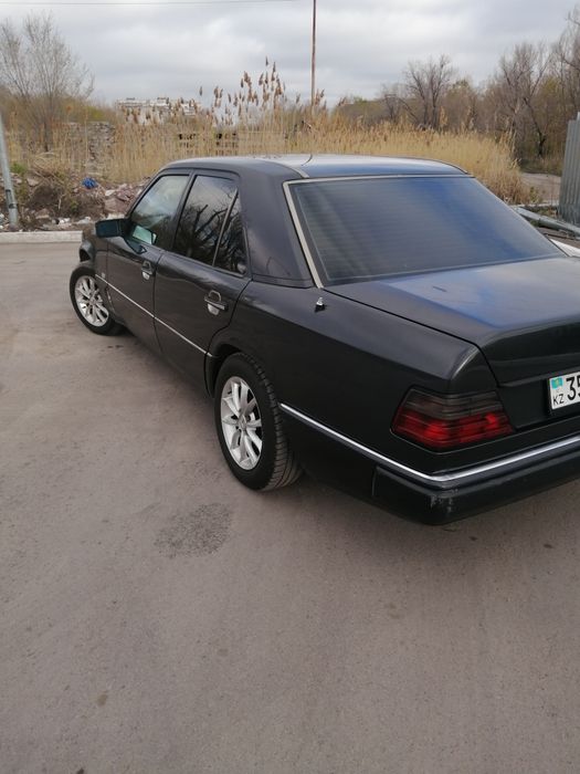 Продаю Мерседес W124
