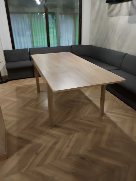 Маси,столове и дивани