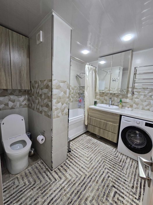 3х комн, Бий, 171 школа, макро, 2ой дом от дороги