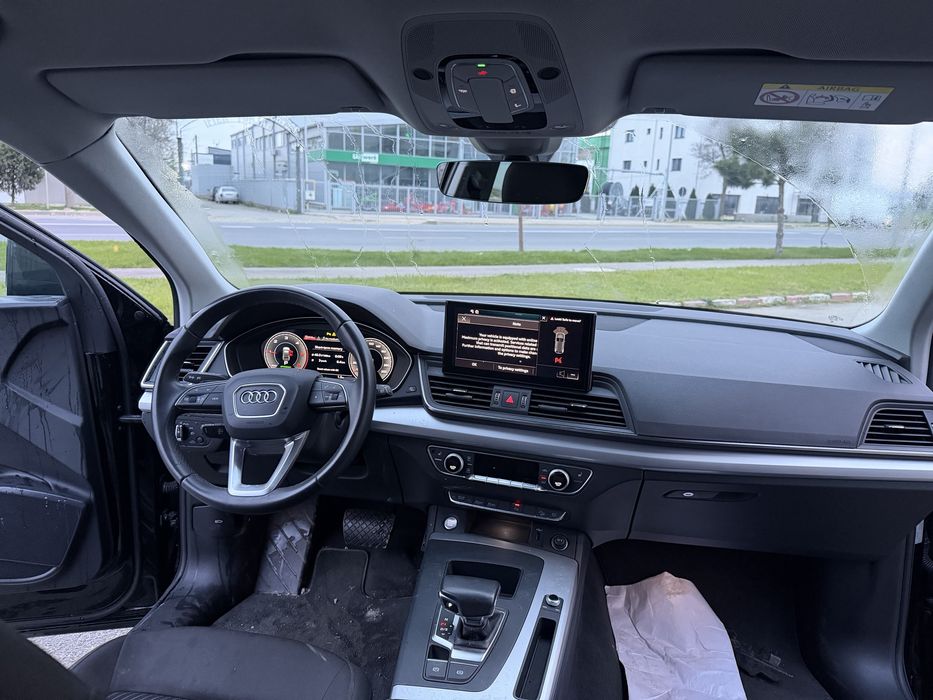 Vand Audi Q5 ,2.0 diesel, 2023, AVARIAT!!!