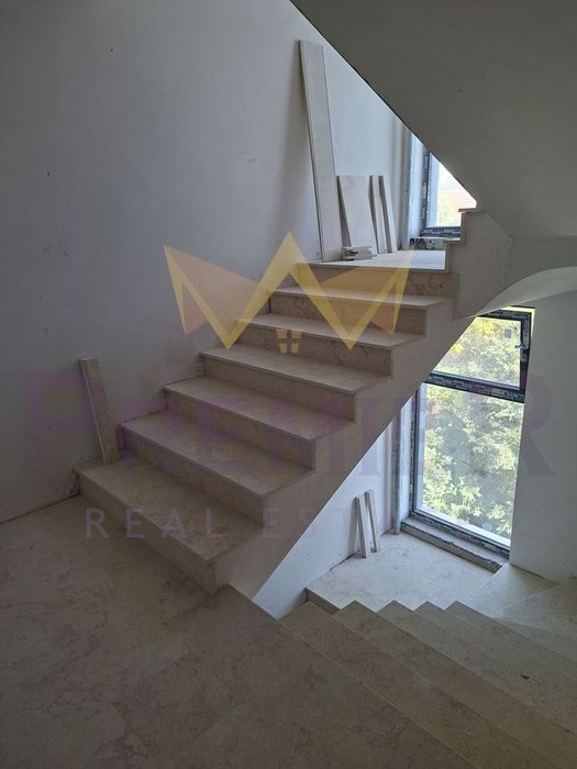 Продава се Двустаен апартамент в Варна, Колхозен пазар - 65 кв.м за 2539 €/кв.м - Снимка #4