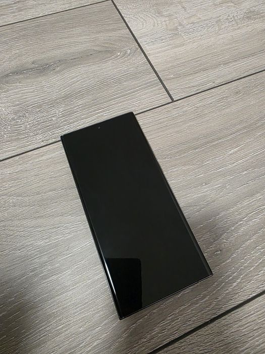 Vând Samsung s23 ultra