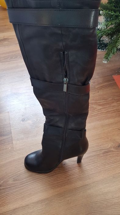 Женские сапоги (ботфорты)