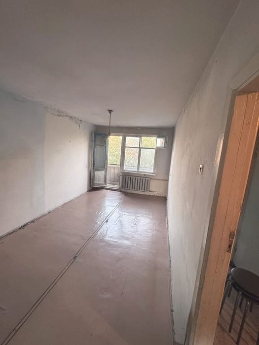 Продам квартиру под ремонт