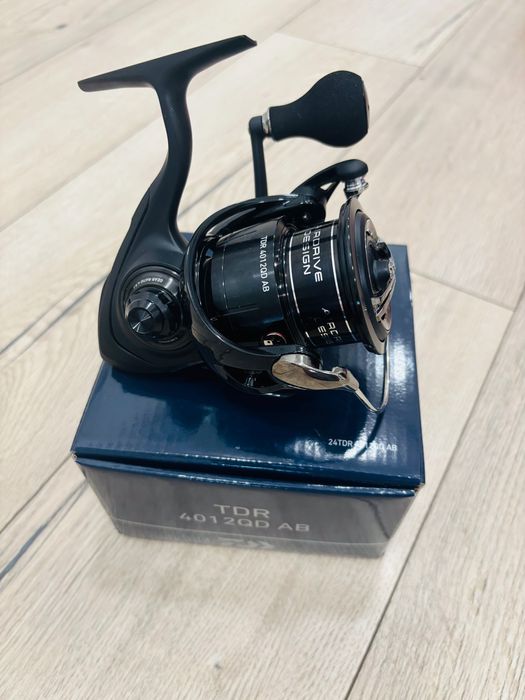 Mulineta Daiwa Tdr 4012qd all black