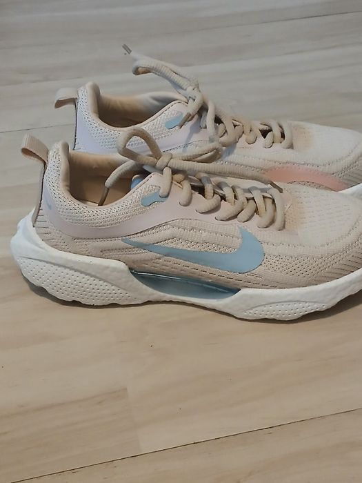 Маратонки NIKE  Намаление