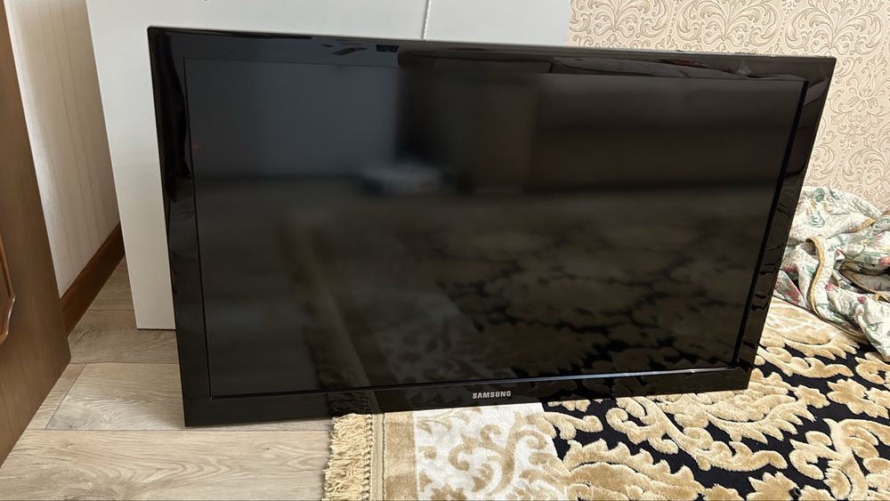 Телевизор Samsung 40" (102 см) LA40D503F7R