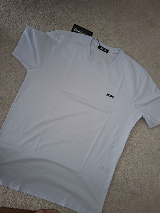 Tricouri bărbătești