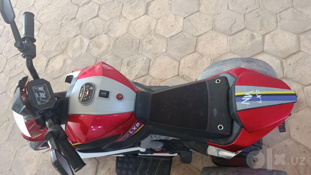 Bolalar motosikili holati yaxshi