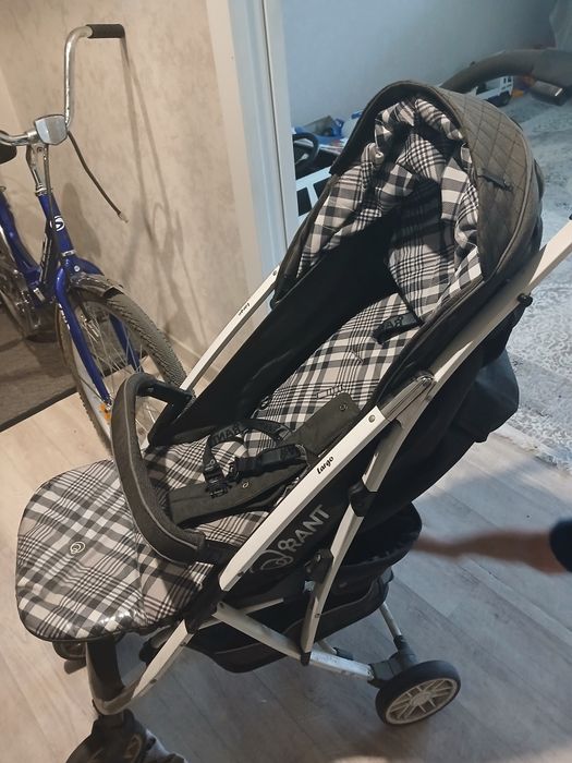 Продам детскую коляску