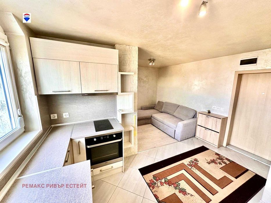 Дава се под наем Ателие в Русе, Широк център - 29 кв.м за 178.5 € - Снимка #1