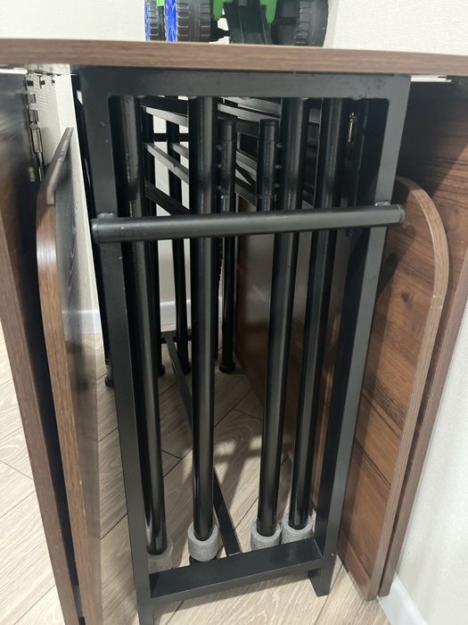 Продам стол книжка