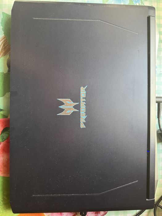 Acer predator helios 500