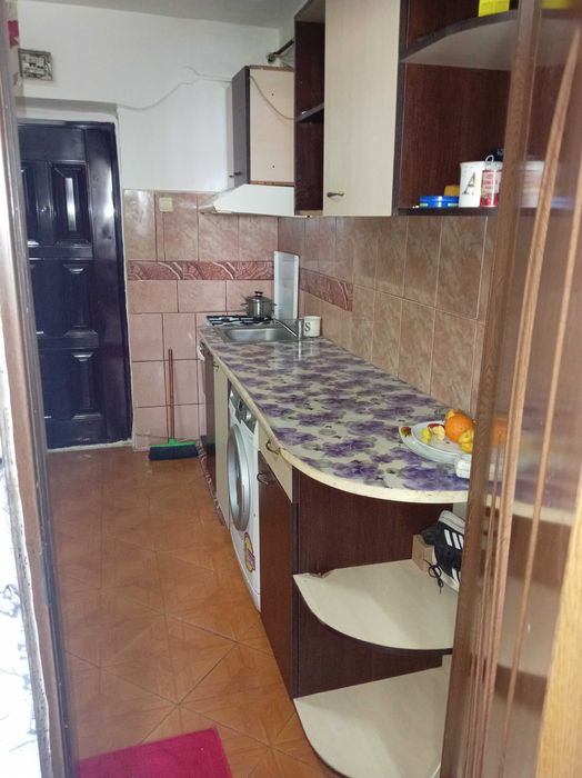 Garsoniera de vânzare