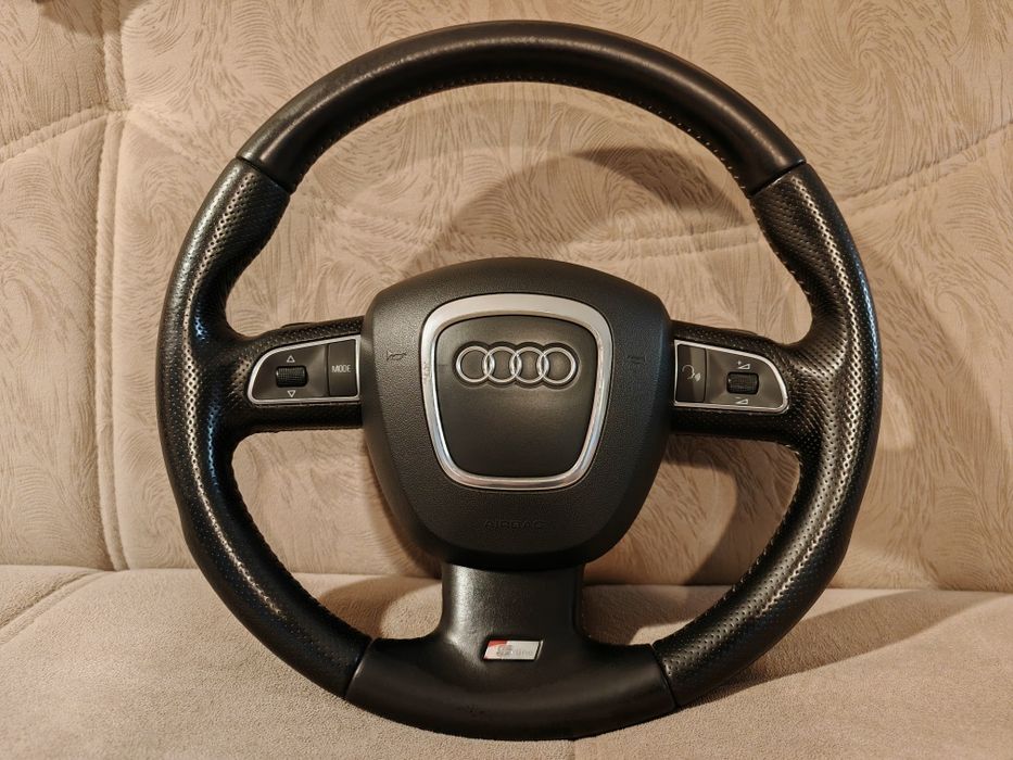 Volan Audi A3 cu padele