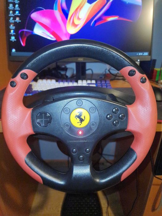 Volan Thrustmaster Ferrari Red Legend Edition