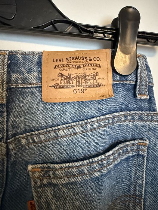 2 Perechi de Blugi Levi’s in stare foarte buna
