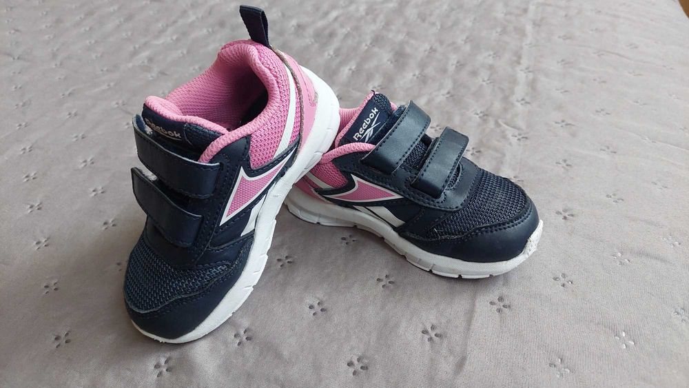 Маратонки за момиче Reebok