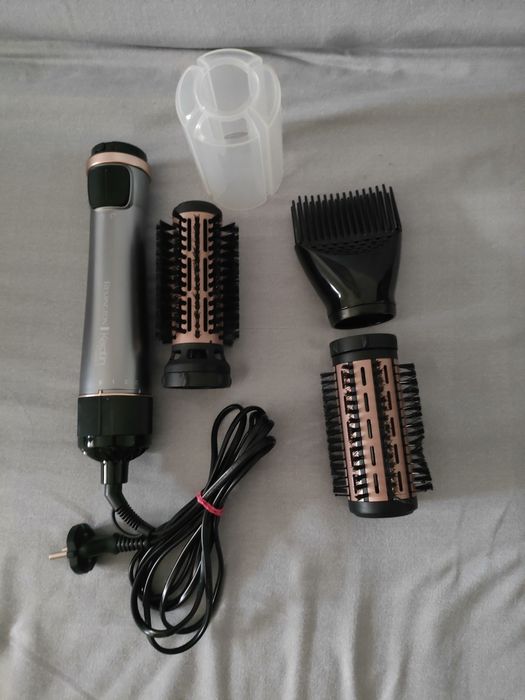 Vând perie rotativă Remington