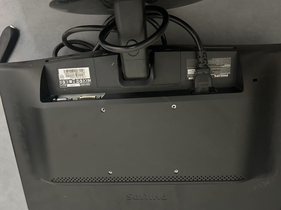 Монитор philips