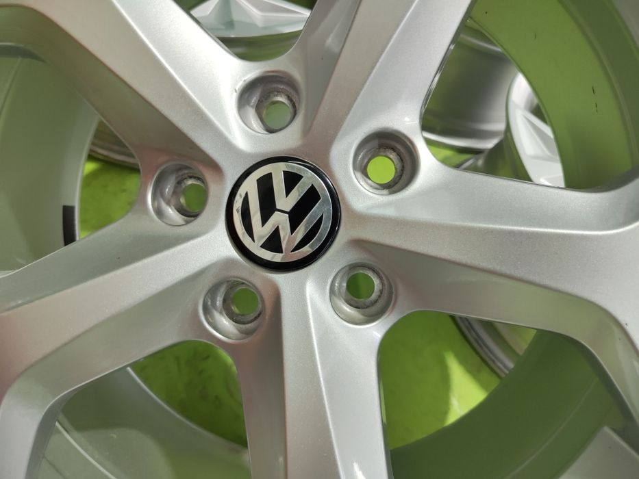 17 5x112 Vw Passat Touran Caddy Golf Skoda Audi Seat 5х112