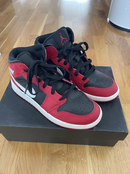 Nike Air Jordan (marime 39)