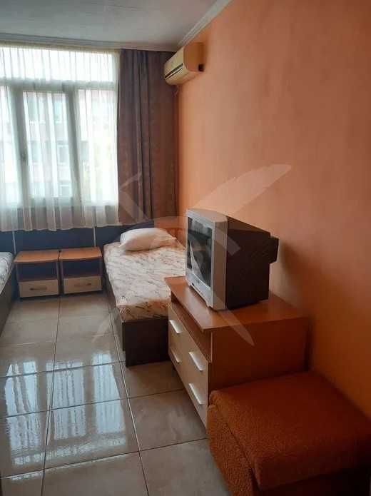 Дава се под наем Едностаен апартамент в к.к. Слънчев бряг - 37 кв.м за 39500 € - Снимка #3