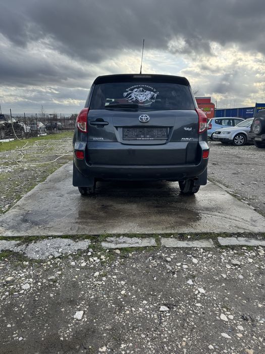 Продавам Toyta RAV 4