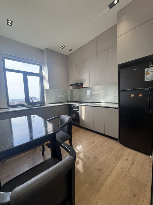 Срочно пррдается упакованная кв 3-х ком Юнусабад 11 Комфорт Хоус