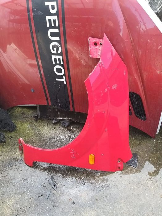 Aripa Stanga pentru Ford Fiesta 5 an 2002-2007