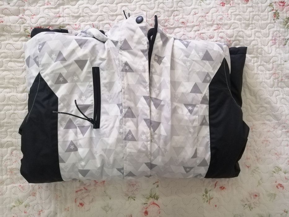 Зимняя водонепроницаемая куртка для девочки