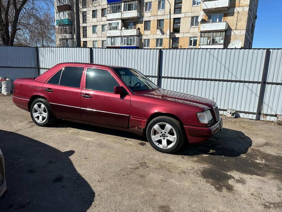 Мерседес Е300 Sportline