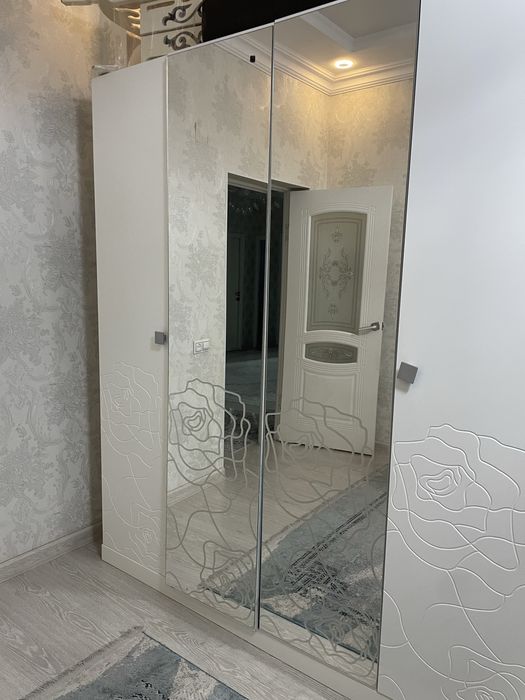 Спальный гарнитур+2тумбочка+кровать