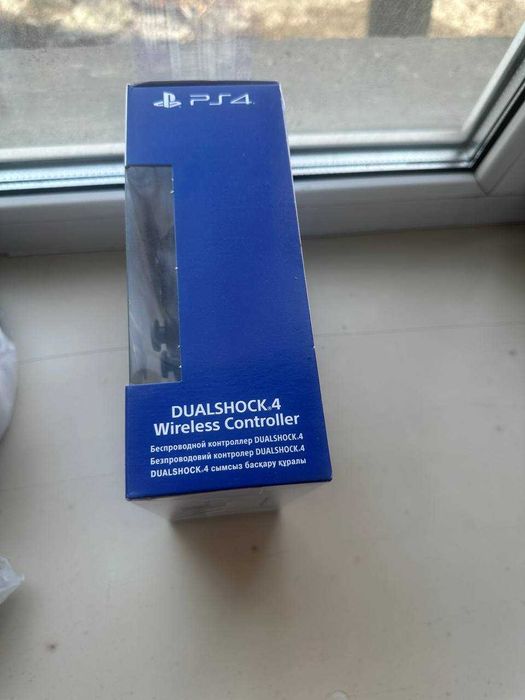 Запечатанный новый джойстик пс4