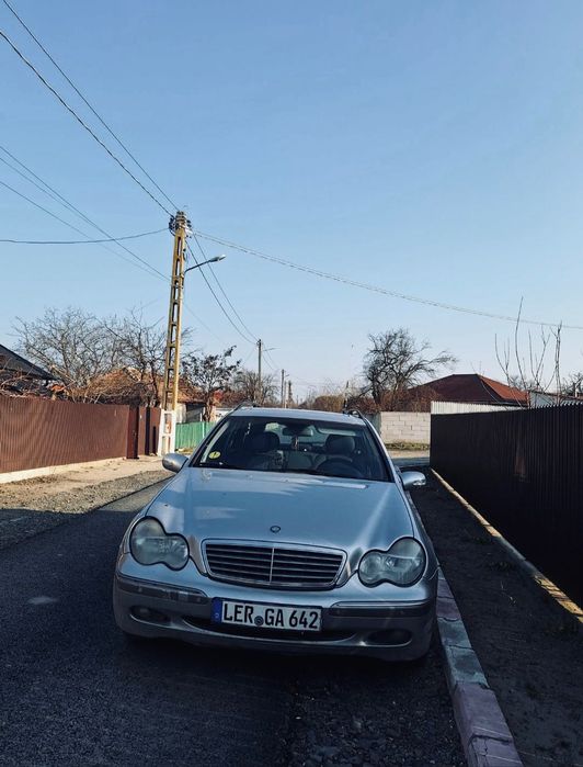 Mercedes-Benz C220 automat