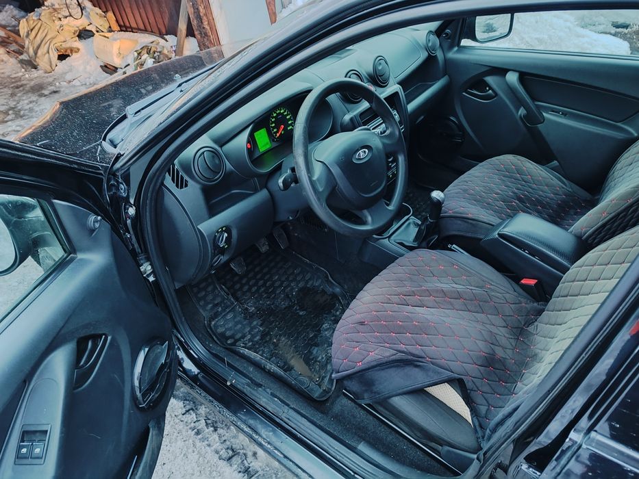 Продам Гранту 2013 год