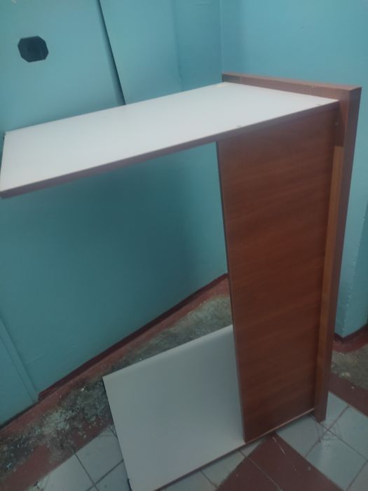 Стол,письменный,компьютерный,размер1,20 на60,