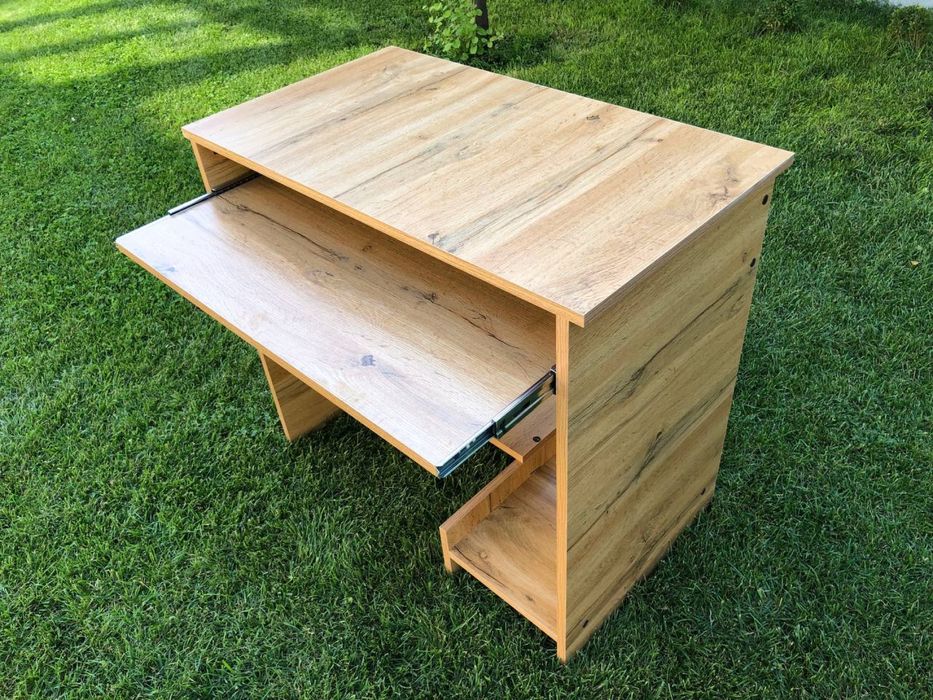 Компьютерный стол 450.000