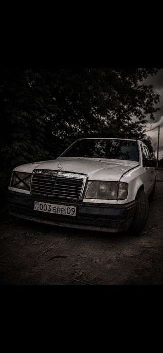 Мерседес Бенс 124