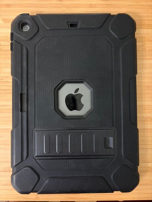 iPad 8th 32GB WIFI + Cellular